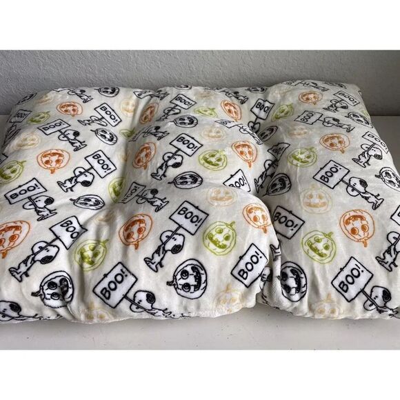 PEANUTS SNOOPY Halloween Dog Cozy Pet BED Super Soft Jack O Lantern BOO 39 X 26” - Picture 14 of 16
